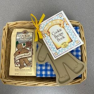 Brown Bag Cookie Art stoneware gingerbread man mold and‎ mix